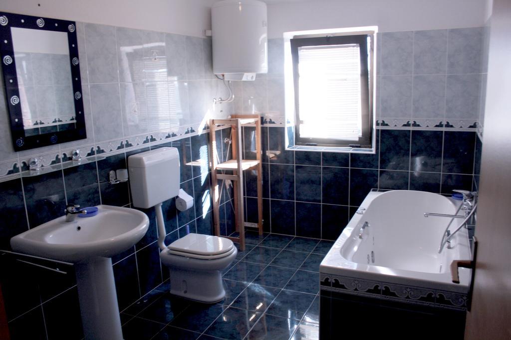 Sanja Apartments Sveti Servul Novigrad Istria Exteriör bild